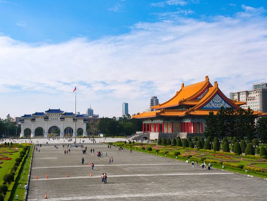 Chiang Kai-shek Memorial Hall_pixta_99620252