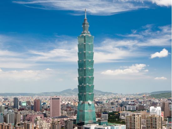 【貸切】台北市内観光ツアー　故宮博物院＋台北101＋四四南村　忠烈祠の衛兵交代式見学付き ＜日本語ドライバー／基隆港 発着＞