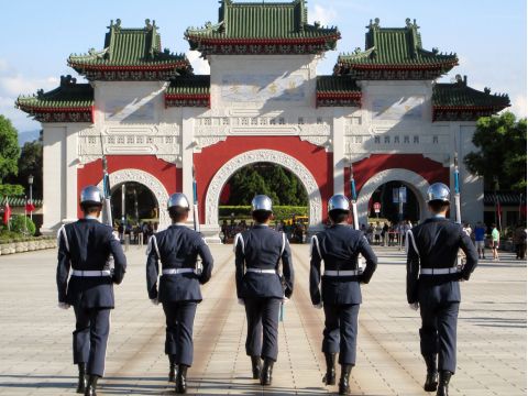 【貸切】台北市内観光ツアー　故宮博物院＋台北101＋四四南村　忠烈祠の衛兵交代式見学付き ＜日本語ドライバー／基隆港 発着＞