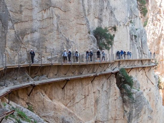 絶景ハイキングコース　エル・カミニート・デル・レイ（El Caminito del Rey）日帰りツアー＜英語ガイド／セビリア発＞