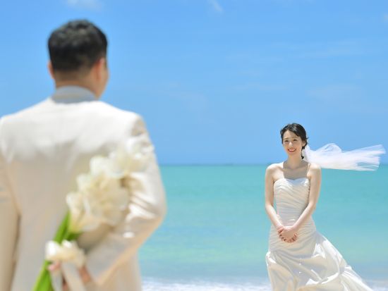 バリ島フォトウェディング　ビーチで撮影＆ご新婦様ヘアメイク込み ＜撮影45分／日本語対応＞