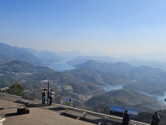 ソウル発忠州レジャー満喫ツアー　湖上クルーズ＋絶景ケーブルカー＋神秘の洞窟カヤック＜1日／1名参加OK／選べる出発地／英語ガイド＞