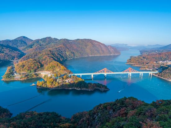 ソウル発忠州レジャー満喫ツアー　湖上クルーズ＋絶景ケーブルカー＋神秘の洞窟カヤック＜1日／1名参加OK／選べる出発地／英語ガイド＞