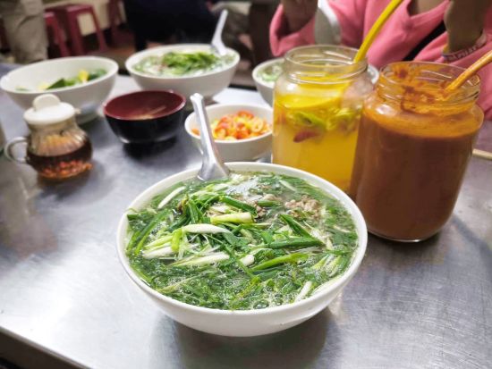 トレインストリート半日ツアー　エッグコーヒー＋「ALLUVIA(アルヴィア)」でチョコ作り体験＋フォーテインでのランチも満喫！＜午前／日本語ガイド／ハノイ発＞