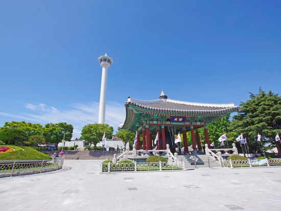 Korea_Busan_Busan Tower_pixta_34654757_M