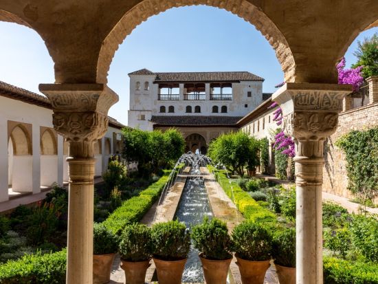 アルハンブラ宮殿＆ナスル朝宮殿 優先入場チケット事前予約＊申込と同時に即予約確定