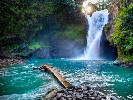 バリ島プライベートツアー　ウブド＆キンタマーニ高原・滝めぐり・スピリチュアル＆アート・ウルワツ＆ケチャックダンスなど選べる観光地プラン＜日本語ドライバー＞