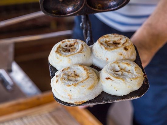 Umegae mochi_shutterstock_410855863