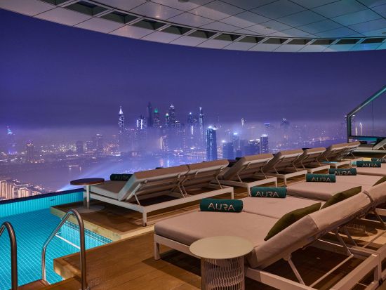 オーラ・スカイプール (AURA SKYPOOL)　事前予約　インフィニティプール利用または屋内ラウンジでのダイニング体験＜パーム・ジュメイラ＞　＊即予約確定