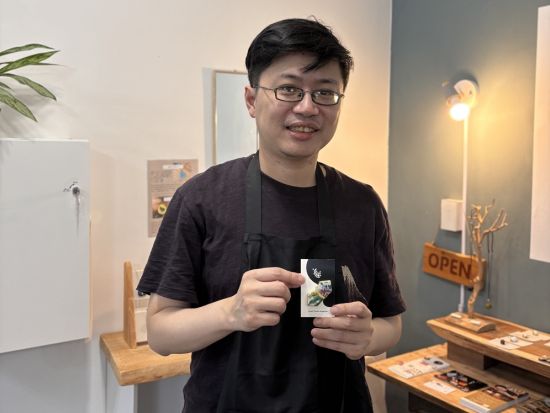 金継ぎで作る小物体験 日本の伝統技法で箸置きまたはストラップを制作＜1時間／7歳～／那覇市＞