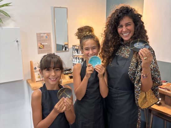 金継ぎ体験 壊れた器に新たな命を吹き込む美と再生に触れるワークショップ＜作品持ち帰りOK／1時間30分～2時間／7歳～／那覇市＞