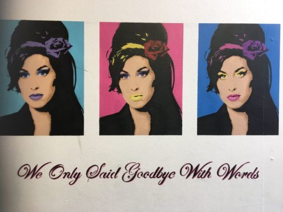 ロックの聖地・カムデンを巡る！ウォーキングツアー＜5～9月／3時間／英語ガイド／ロンドン発＞