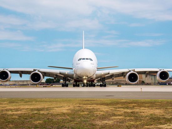 Airplane_shutterstock_1308315394