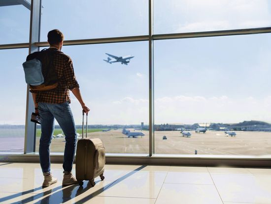 Airport_AdobeStock_125524094