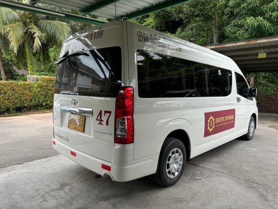 プーケット貸切チャーター　専用車で気兼ねなくプーケット観光を満喫！ ＜最大定員9名／4～8時間／現地語ドライバー＞ ※1台あたり料金