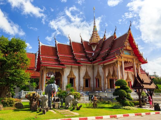 プーケット貸切チャーター　専用車で気兼ねなくプーケット観光を満喫！ ＜最大定員9名／4～8時間／現地語ドライバー＞ ※1台あたり料金