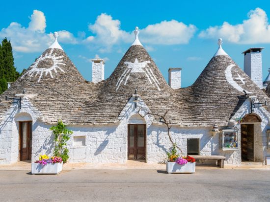 世界遺産アルベロベッロ＆世界遺産マテーラ　日帰り観光ツアー ＜バーリ発＞