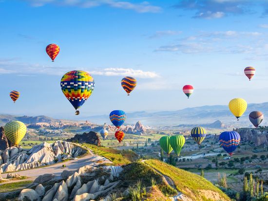 Turkey_Cappadocia_Balloon_Shutterstock_562843438