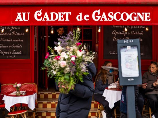 ル・カデ・ド・ガスコーニュ（Le Cadet de Gascogne）食事券＆事前予約　モンマルトル・テルトル広場の老舗レストラン＜3コース＞ *前日予約OK
