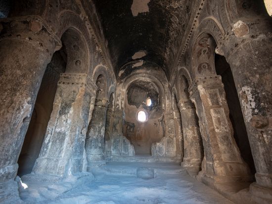 Selima_Cathedral_shutterstock_1536543212