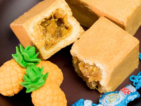 Taiwan_Pineapple Cake_pixta_19991099