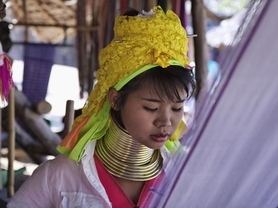 Thailand_Chiang Mai_Karen Woman_shutterstock_107936000