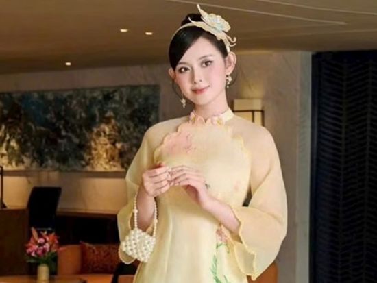 ホーチミン市内　フォトジェニックスポットでプロの写真家があなたを撮影  ウォーキングツアー＜タンディン教会／アオザイレンタルプランあり＞