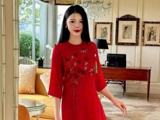 アオザイ レンタルサービス　ご宿泊ホテルにアオザイをお届け！1日中アオザイを着て観光を楽しめる ＜ホーチミン＞