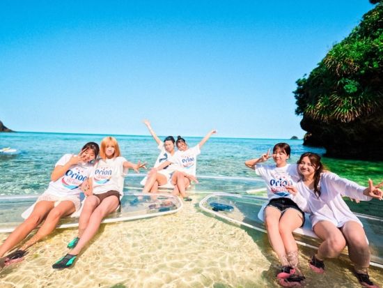 石垣島 クリアSUPツアー！ 透明ボードで楽しむ石垣ブルーの海中パノラマ＜GoPro写真データ無料／ドローン撮影オプションあり／6歳～／約2時間／底地ビーチ＞