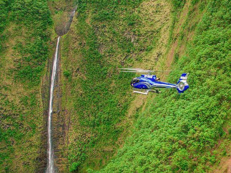 Blue Hawaiian Helicopter Flight Waikoloa 20221129045149_2133538414_2366_0