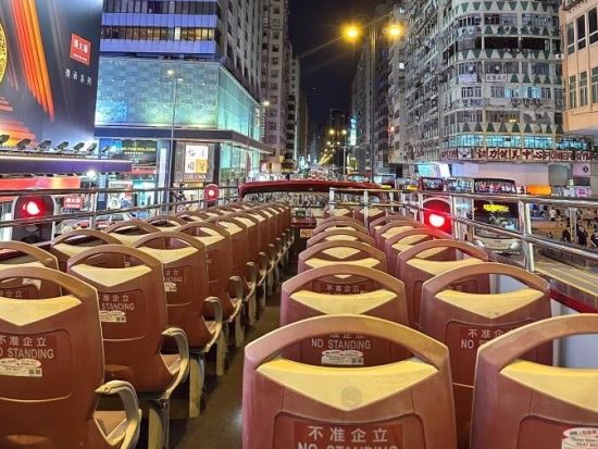 レパルスベイ＆スタンレーマーケット観光ツアー　2階建てトラムやオープントップバスなどの香港名物の乗車体験付き ＜日本語ガイド／公共交通機関利用＞