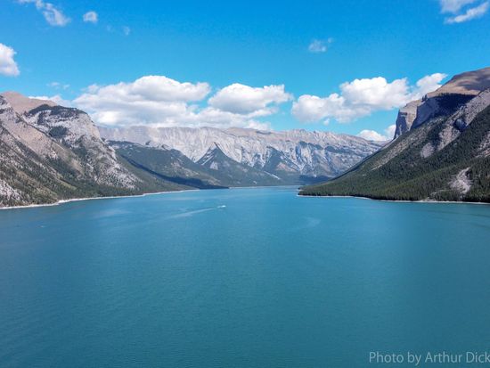 Lake Minnewanka 01