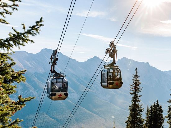 Banff Gondola Sulphur Mountain 01