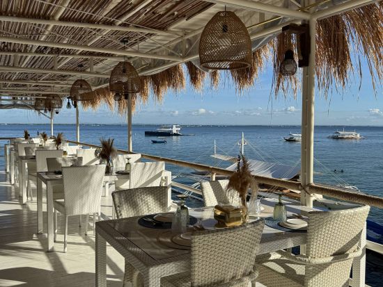 海が見える絶景レストラン☆ザ コーブ ビーチ レストラン（The Cove Beach Resto）食事券＆事前予約サービス