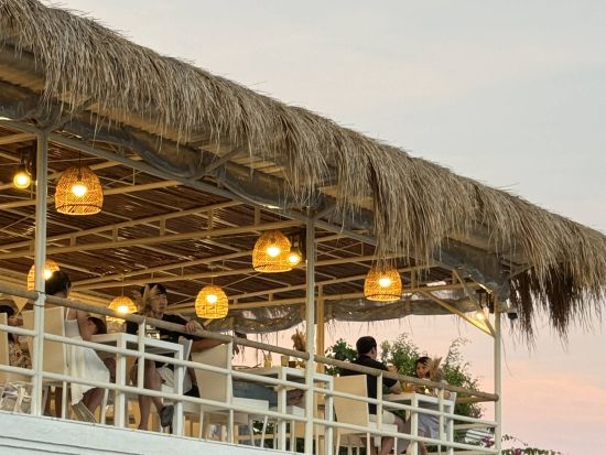 海が見える絶景レストラン☆ザ コーブ ビーチ レストラン（The Cove Beach Resto）食事券＆事前予約サービス