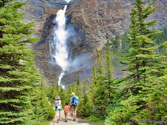 Takakkaw Falls 04