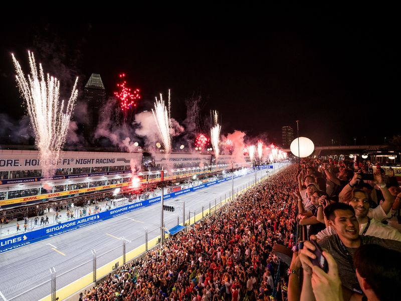 Dazzling fireworks display on Sun night when the chequered flag is waved