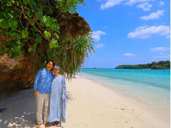 川平湾観光フォトツアー！エメラルドグリーンの絶景を巡る思い出フォト撮影 サンセットや星空観賞プランもご用意＜0歳から参加OK／市街地ホテル送迎付き＞