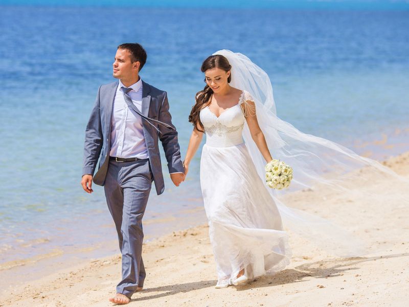 Generic_Wedding_Beach_バリ島_shutterstock_24038469