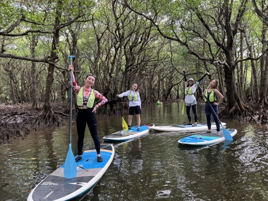 SUP＆アウトリガーカヌーツアー！ローカルガイドがご案内 SUPと6人乗りカヌーで西表島の大自然を満喫＜1日／3歳～／昼食・送迎付き／西表島＞
