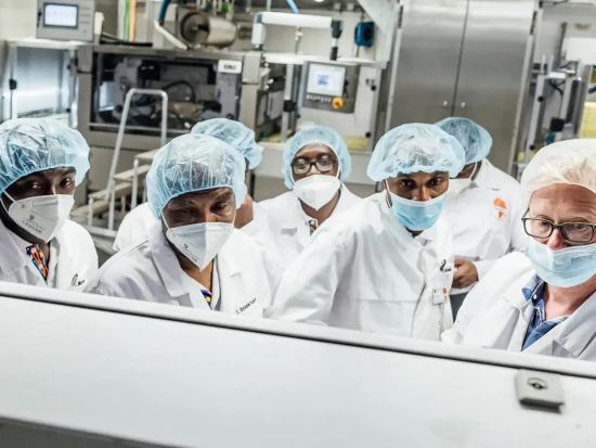 チョコレート・テイスティング体験ツアー　本場ガーナで工場見学＆本格テイスティング！＜英語ガイド／アクラ発／半日＞