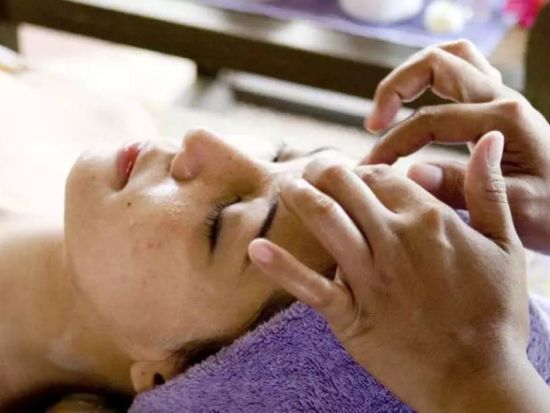 ティルタ スパ（Tirta Spa）ボラカイ島の隠れ家スパで極上リラクゼーション体験＜カップルプランあり＞