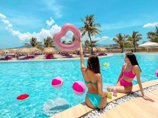 スービック インフレータブル アイランド ビーチクラブ（Subic Inflatable Island Beach Club）入場チケット予約＜マニラ発＞