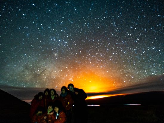 貸切チャーター（1-10名）　アレンジ自由自在！キラウエア火山観光とマウナケア山麓星空観賞＜8-11時間／日本語ガイド／ハワイ島＞by ハワイ観光