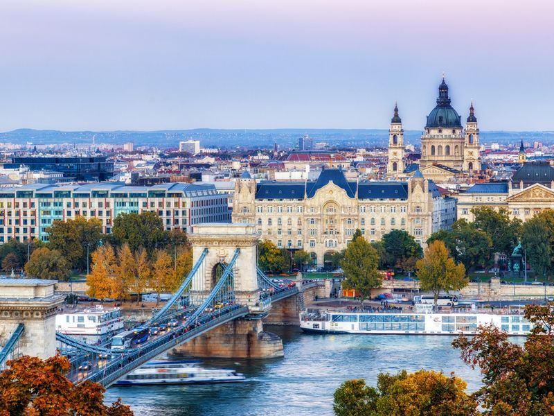 Hungary_Budapest_Panorama_CItyscape_over_Danube_River_shutterstock_527178481