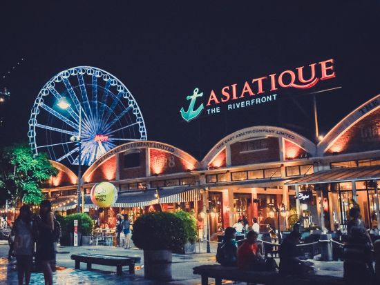 【帰国日プラン】ピンクのカオマンガイ＋絶景カフェ＋アジアティークでショッピング　ドンムアン空港orスワンナプーム空港お送り＜日本語ガイド／専用車＞ by JTB