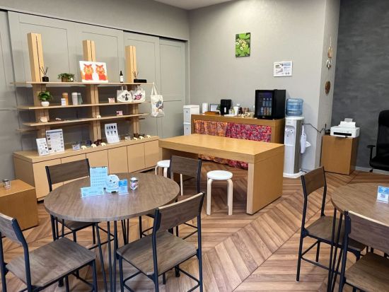 名護パイナップルパーク入場チケット  ベルトラ沖縄ラウンジ受け取り 事前引き換えで楽々入館 ラウンジ来店特典付き！＜当日予約可／即予約確定＞