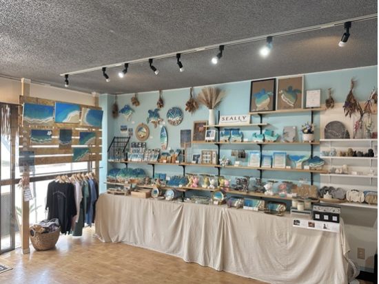 【オーシャンフォトスタンド】レジンアート体験 オリジナルの海と写真でオーシャンフォトスタンド作り＜4歳～／1.5時間／石垣島＞