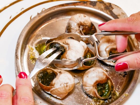 ブラッスリー・モラード（Brasserie MOLLARD）食事券＆事前予約　オペラエリアの伝統的なフレンチの人気店＜3コース＞