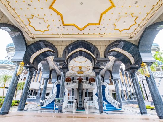 貸切チャーター　行きたい場所を効率よく巡れるプライベート旅！英語または日本語ガイド追加オプションあり＜4・6・8時間／英語ドライバー＞